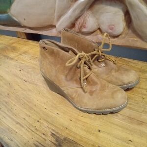 Sperry Top Sider Stella Prow Tan Leather 2.5" Wedge Ankle Bootie Size 7.5